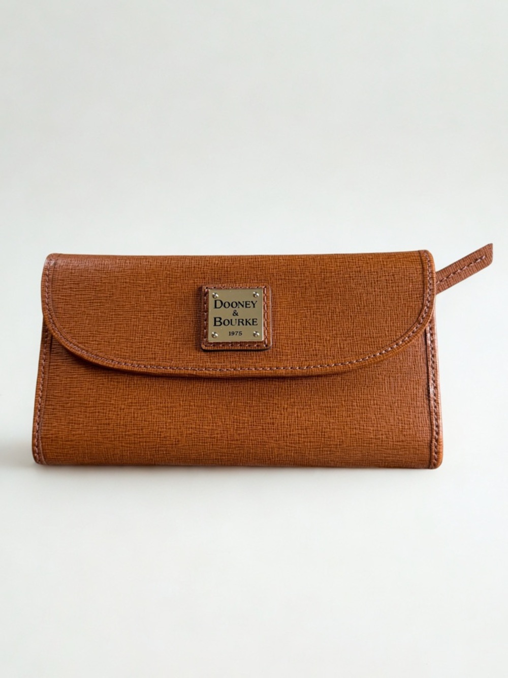 Dooney & Bourke Grain Leather Clutch Wallet